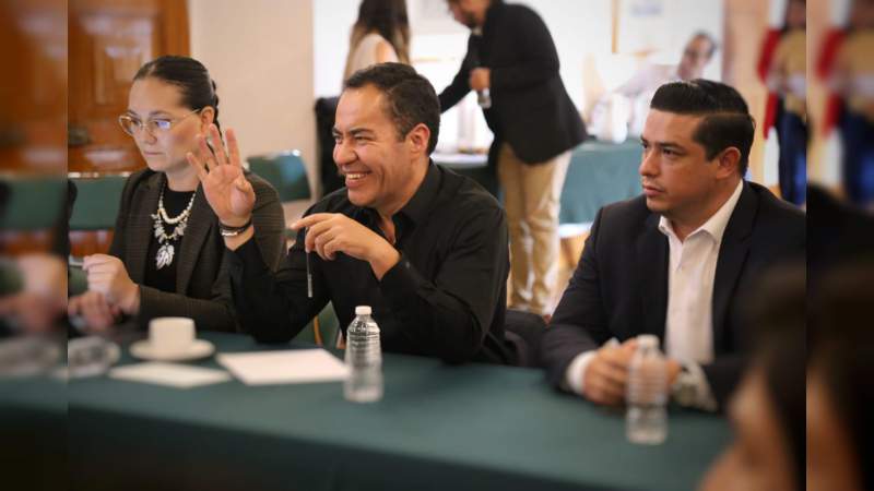 Convoca Carlos Herrera a trabajo conjunto con alcaldes por Michoacán  - Foto 0 