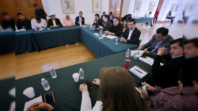 Convoca Carlos Herrera a trabajo conjunto con alcaldes por Michoacán  - Foto 2 
