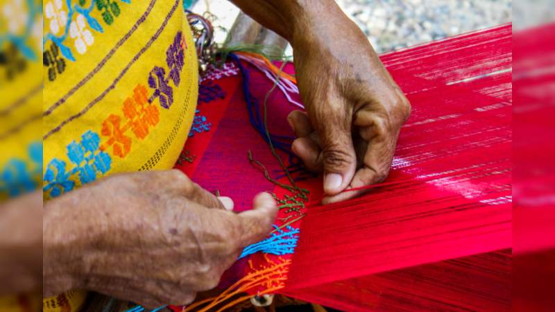 Con la participación de 35 expositores inicia la Expo Indígena en Lázaro Cárdenas, Michoacán  - Foto 1 
