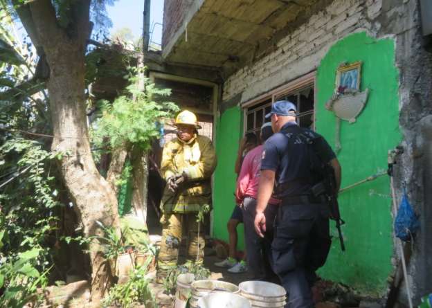 Quema de pastizal provoca incendio de vivienda en Los Reyes - Foto 2 