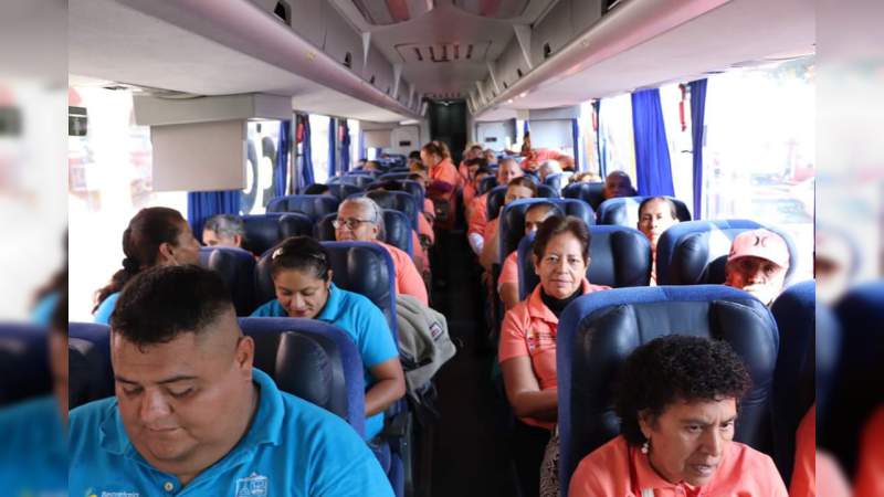 Este fin de semana, 93 Palomas Mensajeras de Apatzingán, se reúnen con sus familias en los Estados Unidos - Foto 4 