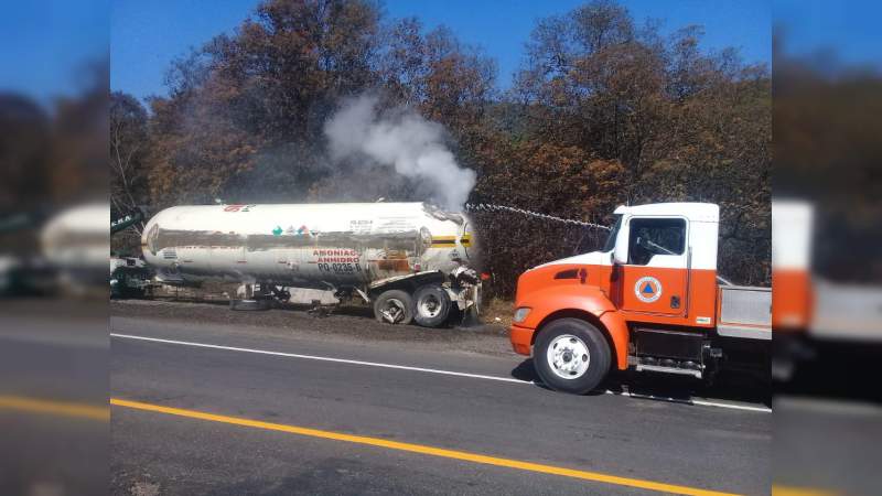 Concluye PC labores de limpieza en autopista  - Foto 1 
