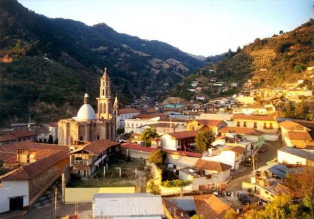 Angangueo Pueblo Mágico Michoacán 