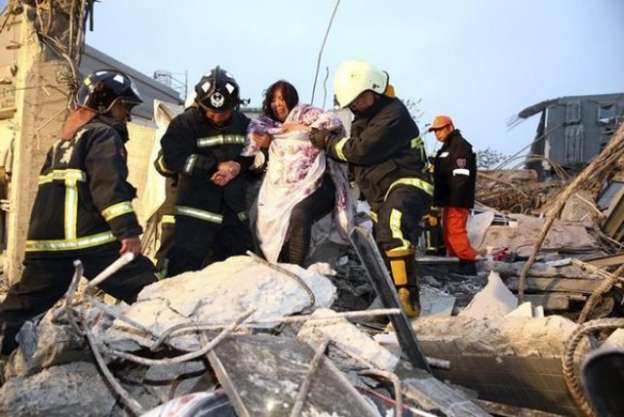 Tres muertos y más de 150 hospitalizados tras sismo de 6.4 grados en Taiwán - Foto 4 