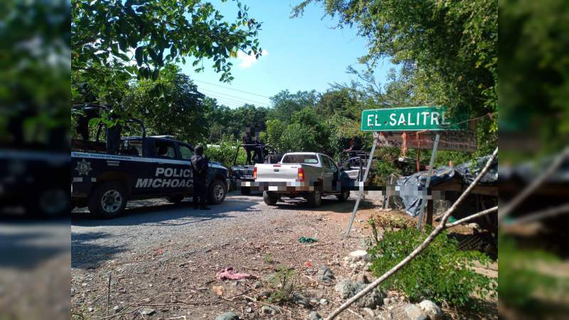 Aseguran armas, cientos de balas, granada y autos, en límites de Michoacán y Colima - Foto 3 