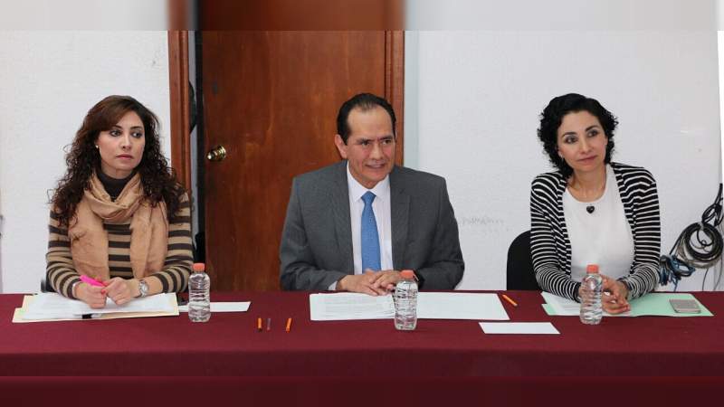 Reciben magistrados del TEEM a integrantes del Concejo Comunal de Comachuén - Foto 0 