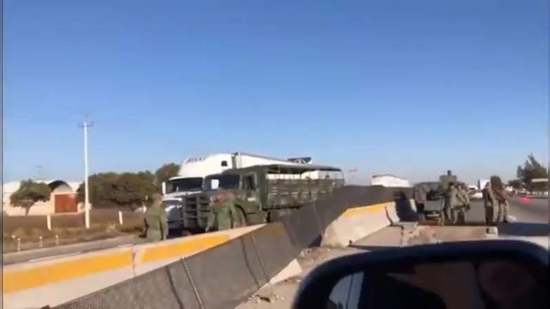 Vuelca camión militar en Puebla; hay varios heridos - Foto 1 