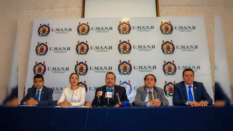 Acreditados, el 97 por ciento de los programas de Licenciatura en la UMSNH - Foto 0 