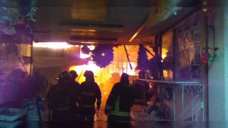 Más de 300 locales quemados en incendio en el Mercado de San Cosme - Foto 0 