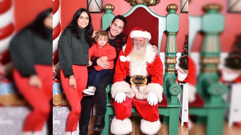 La hermosa postal navideña de Aislinn Derbez y Mauricio Ochmann 