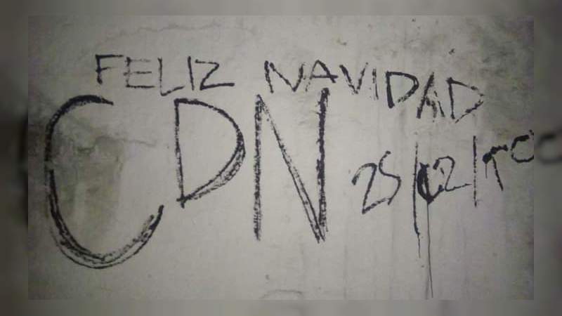 CDN tirotea patrulla, quema vehículos y deja mensajes en Frontera, Coahuila - Foto 1 