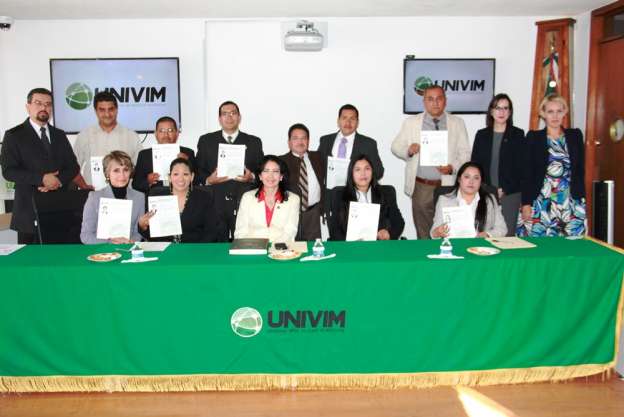Se titulan 11 alumnos de la primera generación de la Licenciatura en Seguridad Pública, en Michoacán 