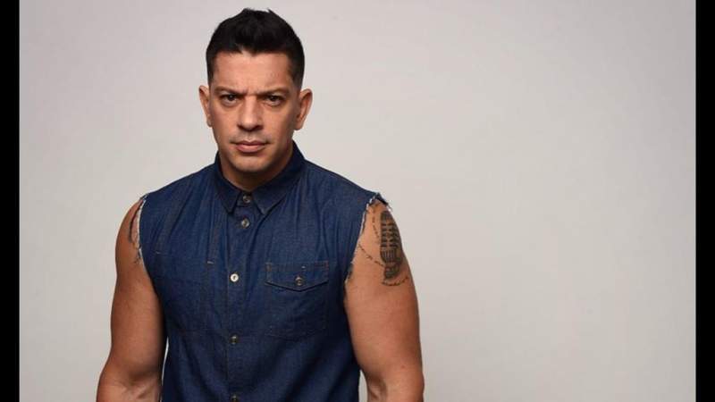 Yahir tiene miedo que por las coreografías de ‘Hoy no me puedo levantar’ se lastime la rodilla - Foto 0 