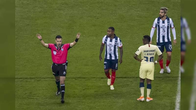 Suspenden cuatro partidos a César Ramos, por no marcar penal a favor de América en la Gran Final - Foto 0 