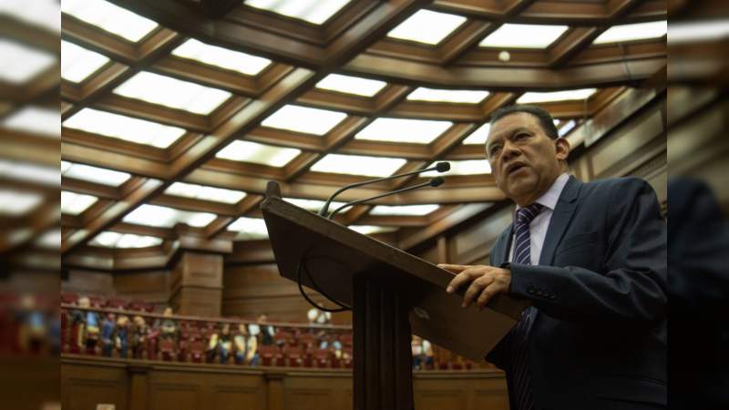 Promoverá Fermín Bernabé Ley de Etiquetado para comida chatarra en Michoacán