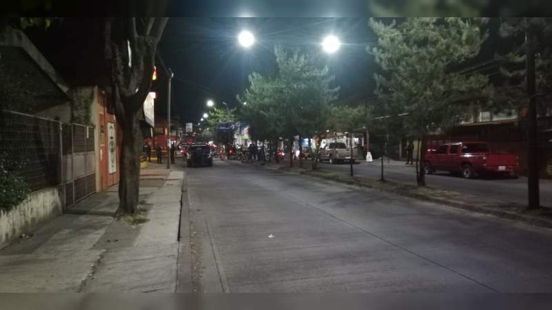Ejecutan un automovilista en la avenida Cupatitzio en Uruapan, Michoacán 