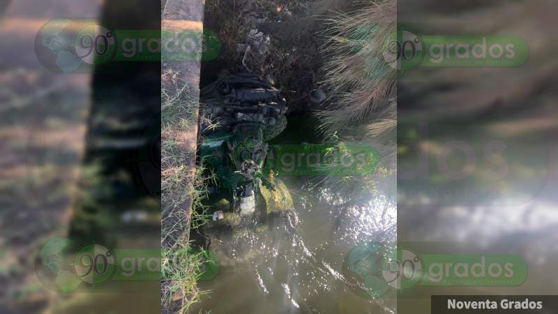 Muere al caer en un canal de aguas negras en Uruapan, Michoacán 
