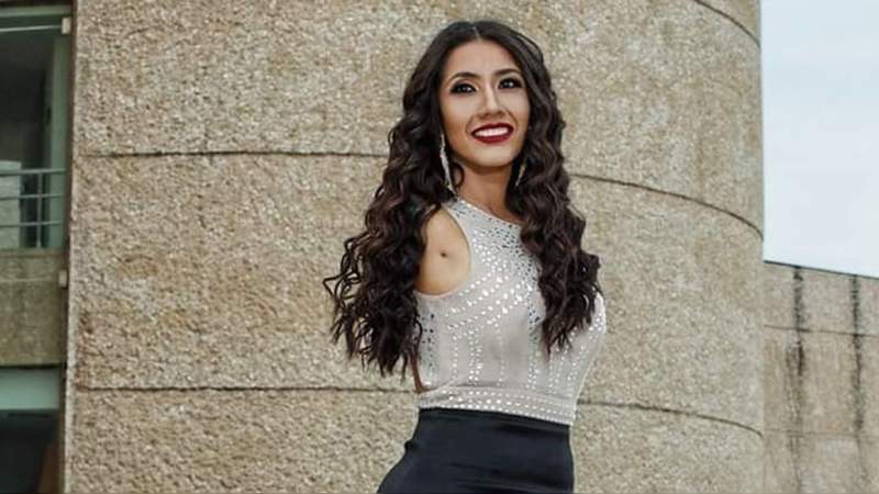 Ana Gabriela Molina, la miss sin brazos, que motiva y busca la corona - Foto 0 