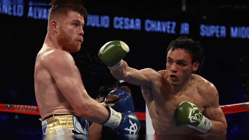 Julio César Chávez Jr. reta a Canelo a un nuevo combate 