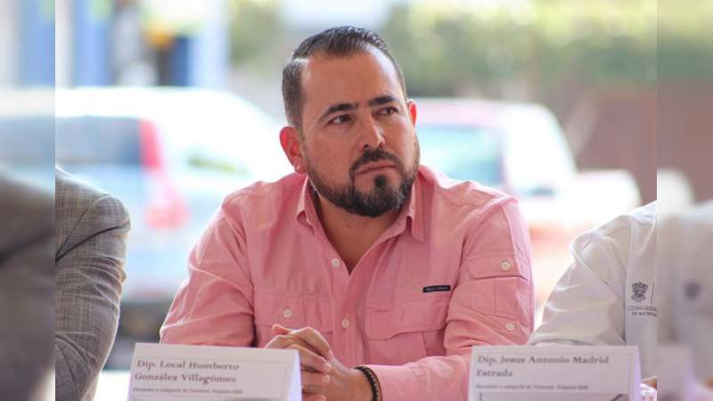 Política federal resta a México calidad moral en exigencia por trato a indocumentados: Humberto González 