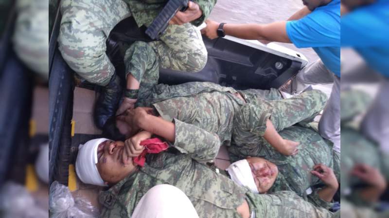 Vuelca camión del Ejército en Oaxaca: Tres soldados muertos y 35 heridos - Foto 3 