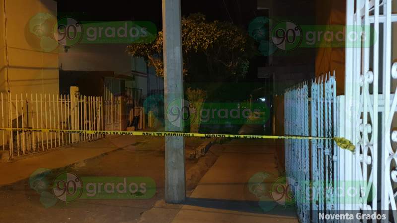 Asesinan a un hombre en el Infonavit Arboledas en Zamora - Foto 1 