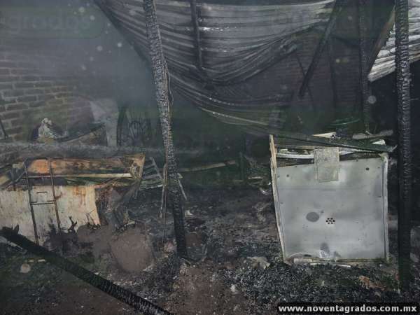 Se incendia vivienda en Apatzingán, Michoacán; fuego habría sido provocado - Foto 1 
