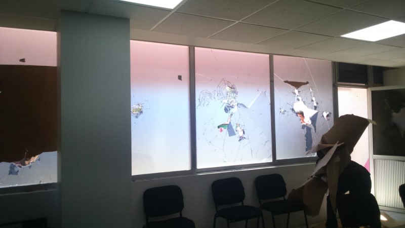 CNTE realiza destrozos en la Secretaría de Educación en el Estado - Foto 2 