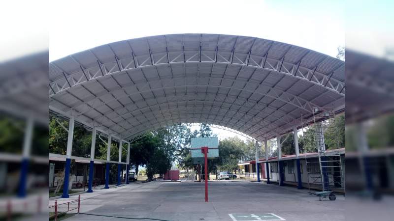 Concluyó SCOP, construcción de techumbre en Cobaem Jacona 