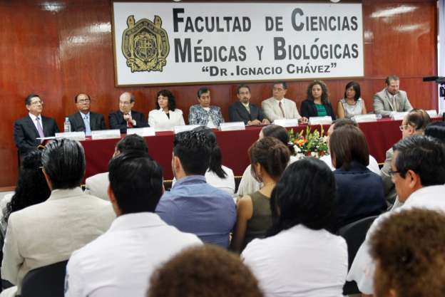 Imprescindible en la práctica médica el humanismo, la ciencia y la disciplina: Medardo Serna González 