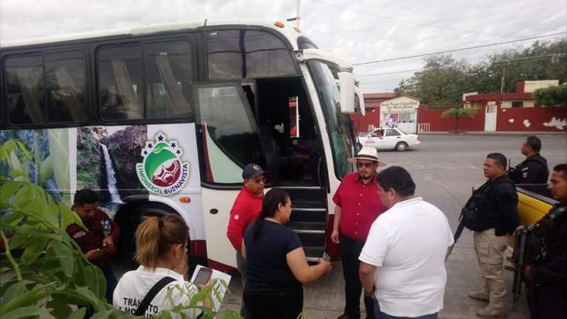 Ayuntamiento de Buenavista adquiere autobús para traslado de alumnos que estudian en Apatzingán y Morelia  - Foto 1 