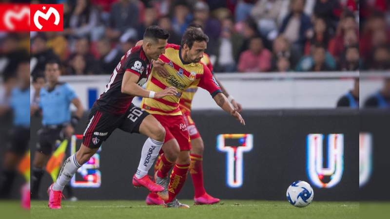 Hay un mago en Morelia y hace magia para Monarcas 