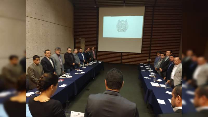 Rector Raúl Cárdenas toma protesta al consejo académico de estudios de licenciatura - Foto 1 