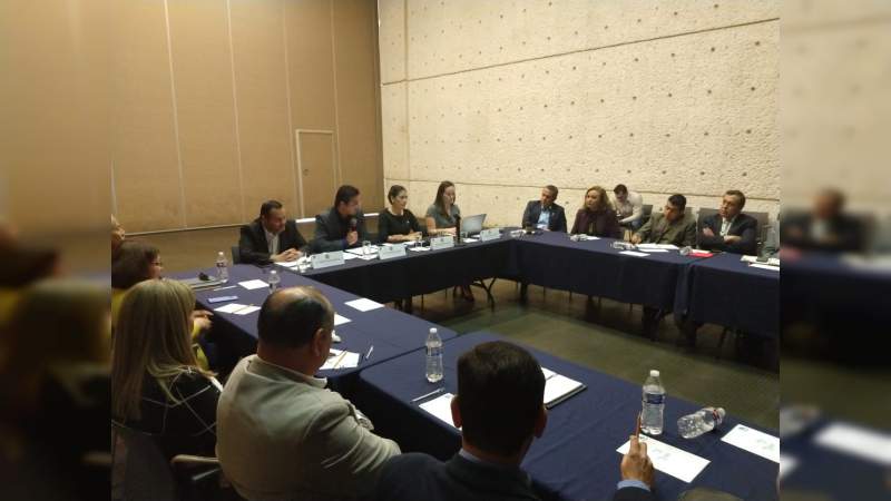 Rector Raúl Cárdenas toma protesta al consejo académico de estudios de licenciatura - Foto 2 