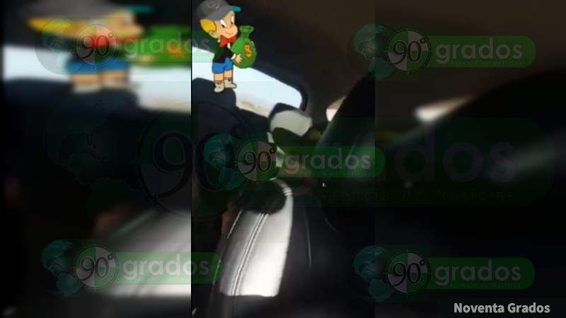 Continúan apareciendo videos y fotos de niños narcos en México - Foto 1 