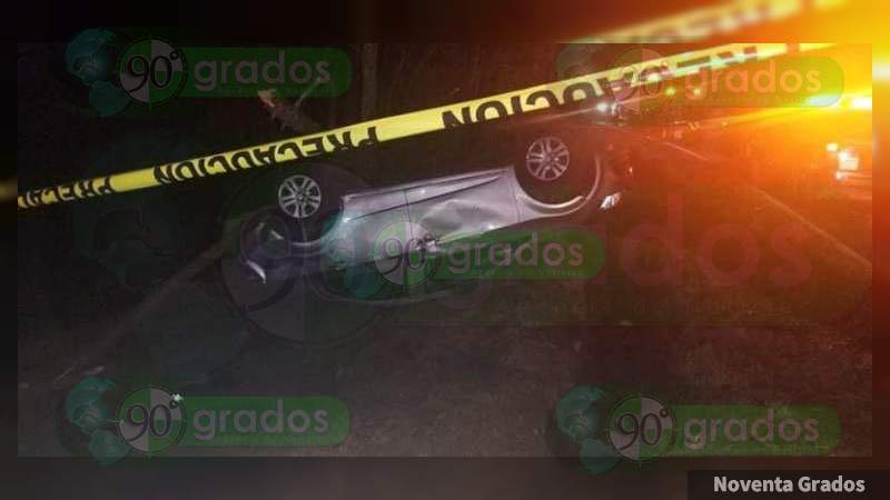 Un muerto y cuatro heridos, saldo de accidente en Zinapécuaro, Michoacán  