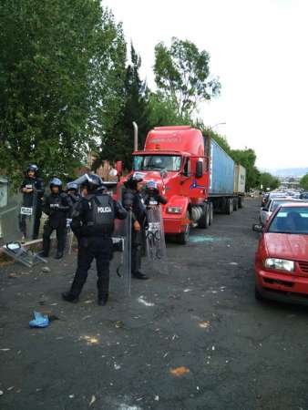 Se enfrenta porras de Gallos y Monarcas en Morelia - Foto 10 
