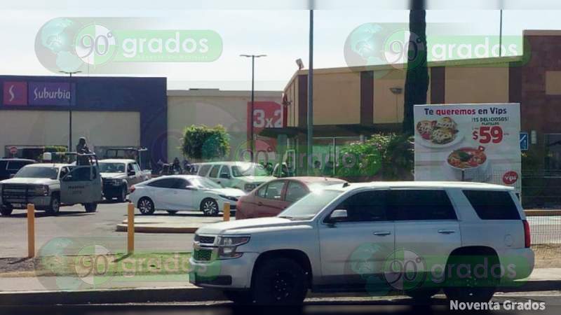 En operativo, Marina ingresa a un restaurante VIPS para detener a cuatro comensales, en Celaya, Guanajuato - Foto 1 