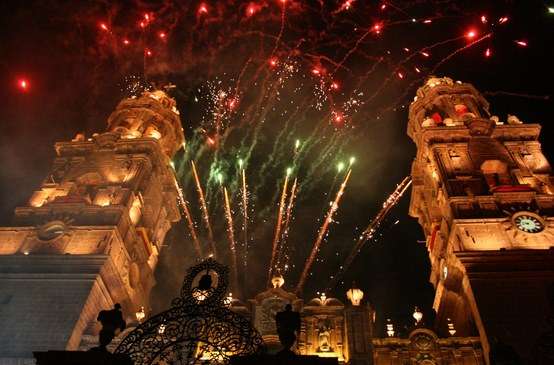 Prepara Ayuntamiento de Morelia encendido especial de Catedral para este martes 