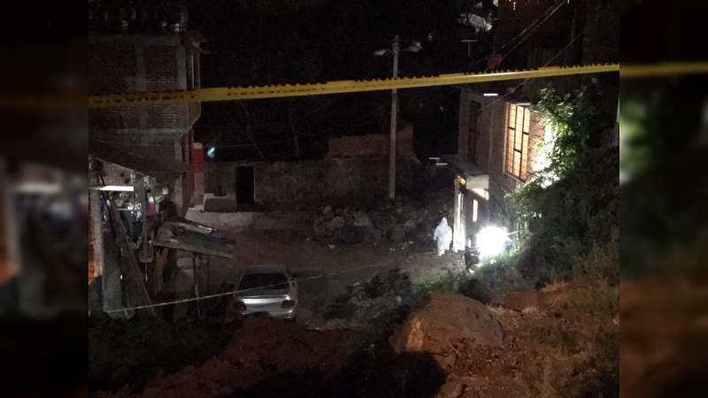 Asesinan a un hombre afuera de su casa en Uruapan, Michoacán 
