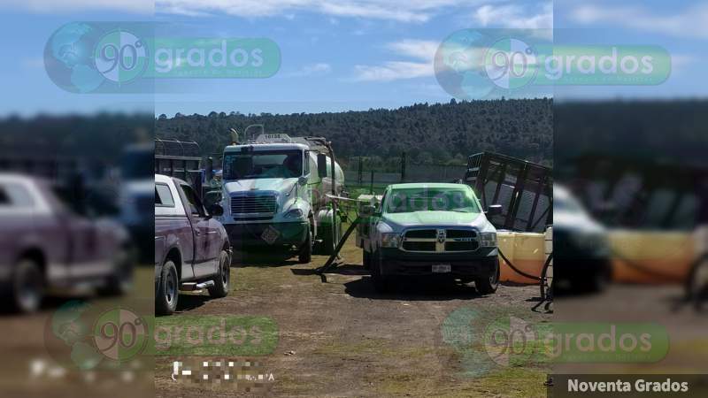 Entrega FGR a PEMEX 80 mil litros de gasolina asegurada en el estado de Hidalgo - Foto 1 