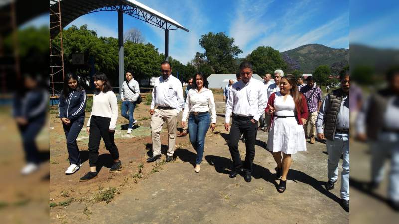 Rector Raúl Cárdenas supervisa obras de infraestructura educativa  