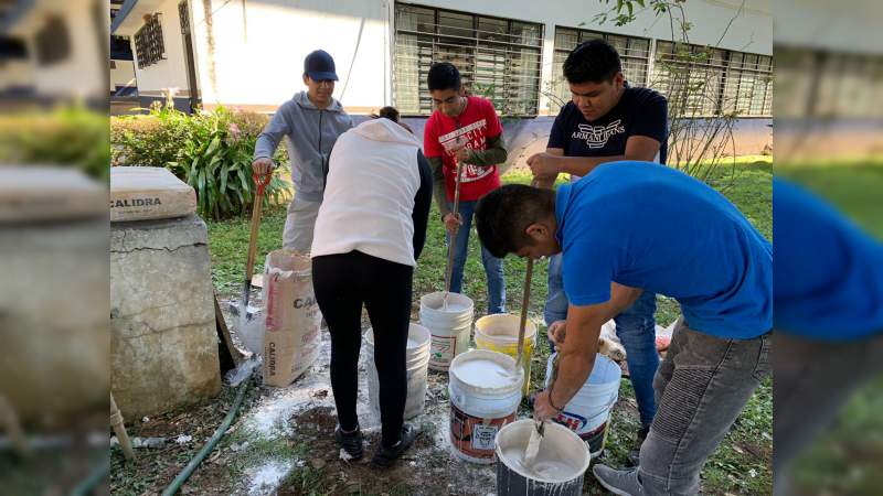 Casas de estudiantes de la UMSNH realiza jornadas de mantenimiento y limpieza  - Foto 1 