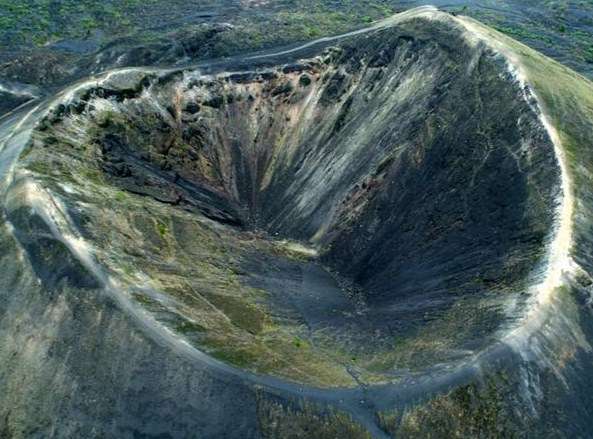 Universidad Michoacana anuncia actividades por 73° Aniversario del volcán Paricutín 